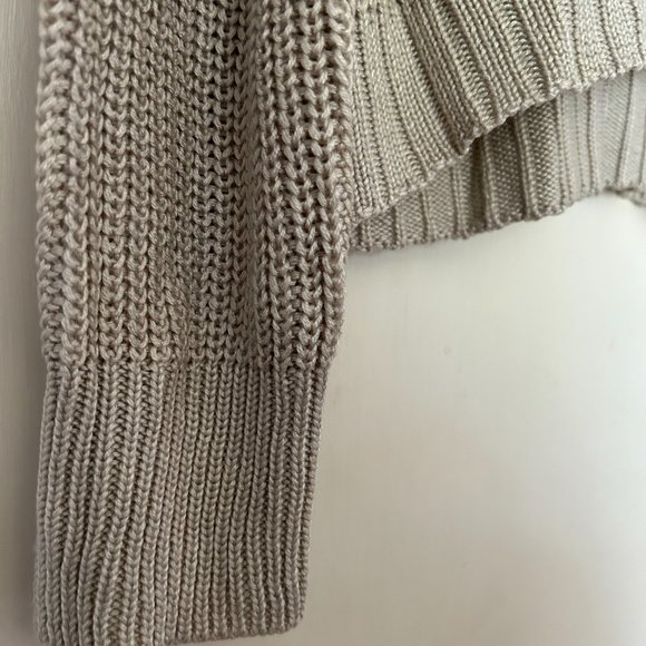 Sweater - Picture 5 of 5